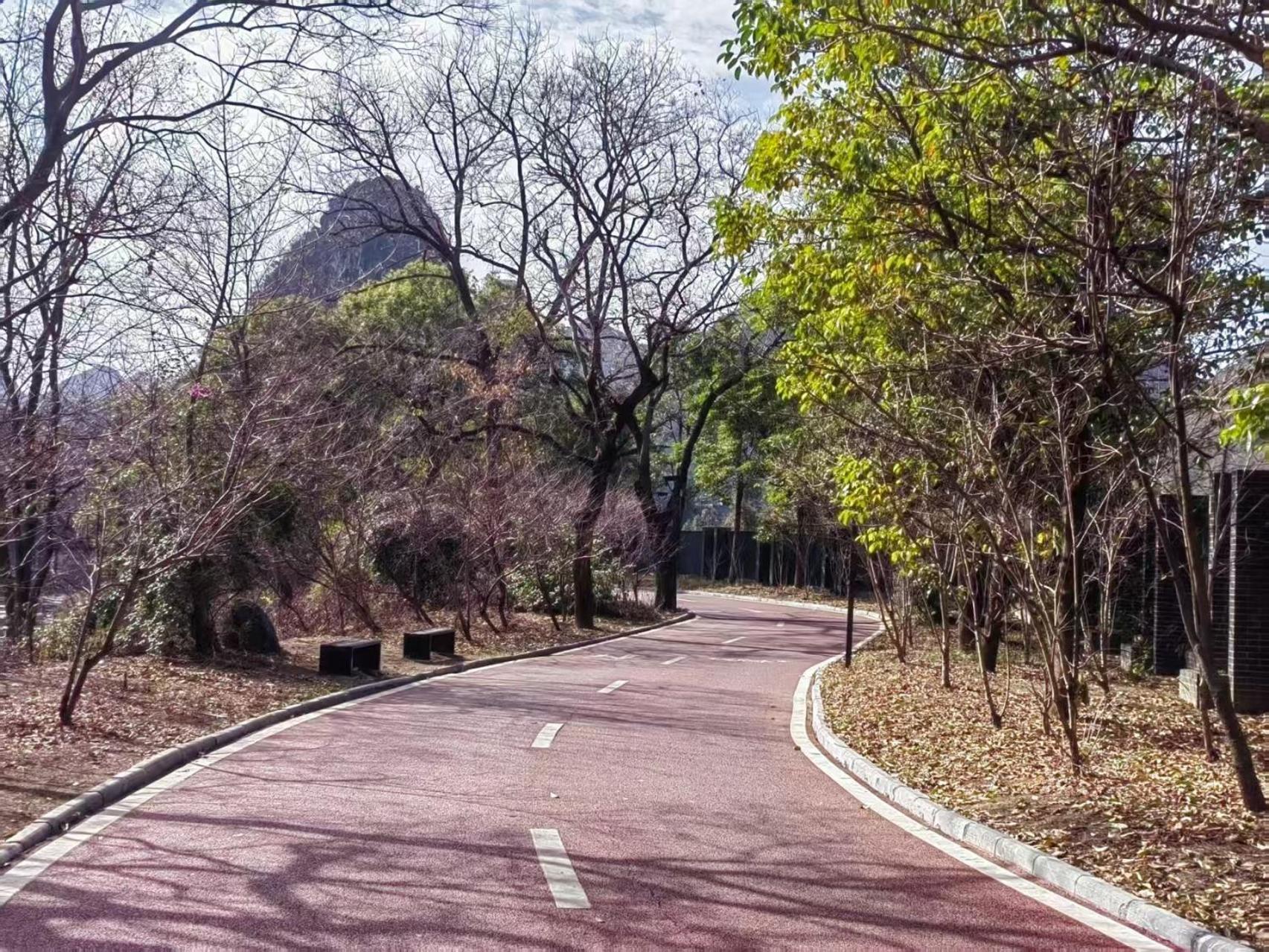Serene Vale Inn Guilin-Free One Way Pick Up Service To High-Speed Railway Station For 2 Nights Exteriér fotografie